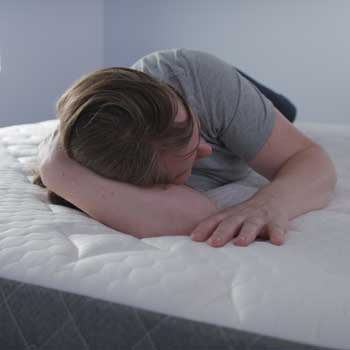 GhostBed奢华床垫睡眠平均体重